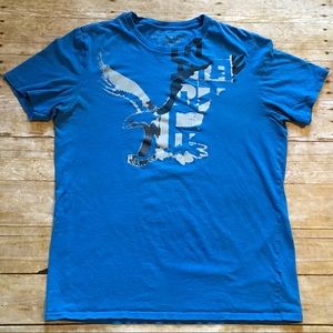 American Eagle blue tee
